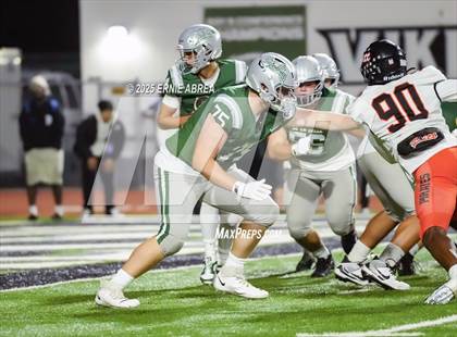 Thumbnail 1 in De La Salle vs. Pittsburg (CIF NCS Open Final) photogallery.