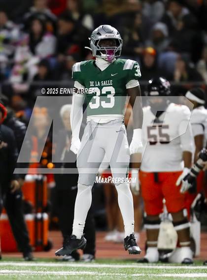 Thumbnail 1 in De La Salle vs. Pittsburg (CIF NCS Open Final) photogallery.