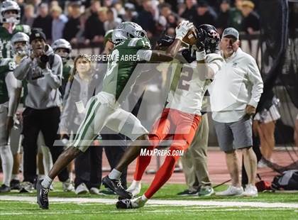 Thumbnail 2 in De La Salle vs. Pittsburg (CIF NCS Open Final) photogallery.