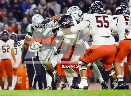 Thumbnail 3 in De La Salle vs. Pittsburg (CIF NCS Open Final) photogallery.