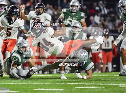 Thumbnail 1 in De La Salle vs. Pittsburg (CIF NCS Open Final) photogallery.