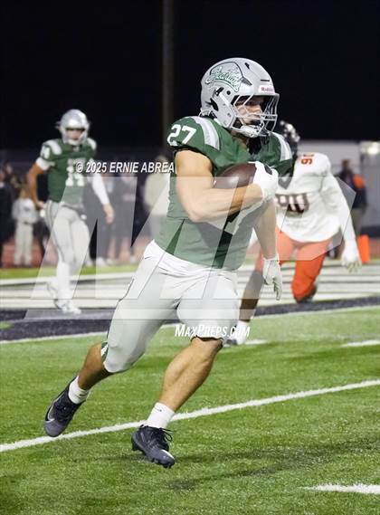 Thumbnail 2 in De La Salle vs. Pittsburg (CIF NCS Open Final) photogallery.