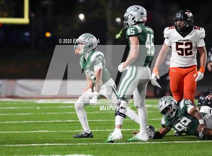 Thumbnail 2 in De La Salle vs. Pittsburg (CIF NCS Open Final) photogallery.