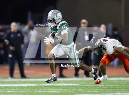 Thumbnail 3 in De La Salle vs. Pittsburg (CIF NCS Open Final) photogallery.