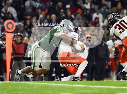 Thumbnail 3 in De La Salle vs. Pittsburg (CIF NCS Open Final) photogallery.