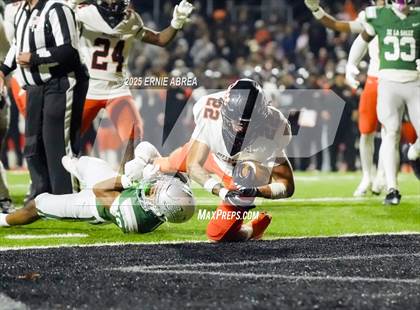 Thumbnail 1 in De La Salle vs. Pittsburg (CIF NCS Open Final) photogallery.