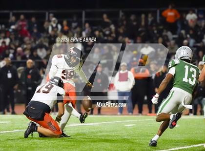 Thumbnail 1 in De La Salle vs. Pittsburg (CIF NCS Open Final) photogallery.