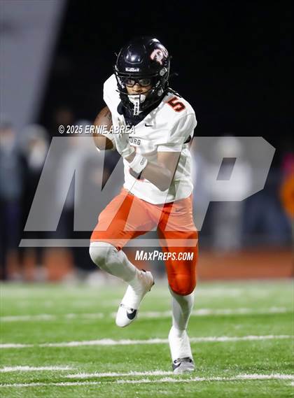 Thumbnail 2 in De La Salle vs. Pittsburg (CIF NCS Open Final) photogallery.