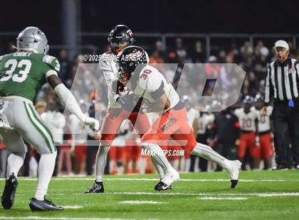 Thumbnail 3 in De La Salle vs. Pittsburg (CIF NCS Open Final) photogallery.