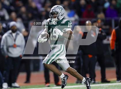 Thumbnail 2 in De La Salle vs. Pittsburg (CIF NCS Open Final) photogallery.