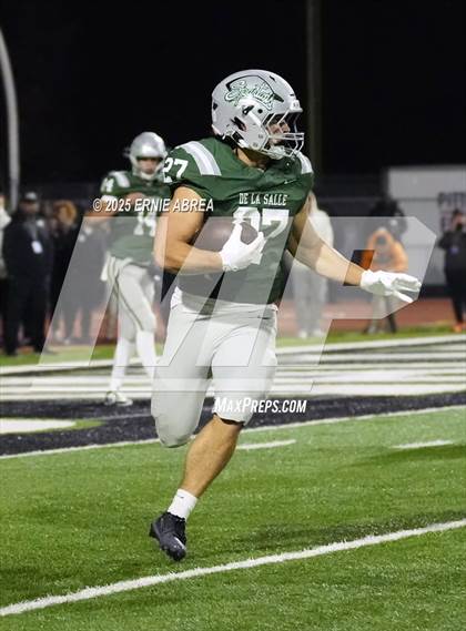 Thumbnail 1 in De La Salle vs. Pittsburg (CIF NCS Open Final) photogallery.