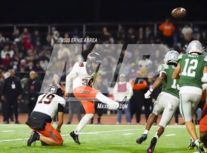 Thumbnail 3 in De La Salle vs. Pittsburg (CIF NCS Open Final) photogallery.