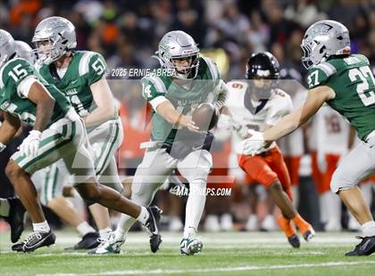 Thumbnail 1 in De La Salle vs. Pittsburg (CIF NCS Open Final) photogallery.