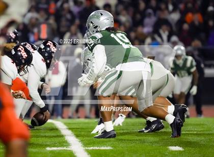 Thumbnail 1 in De La Salle vs. Pittsburg (CIF NCS Open Final) photogallery.