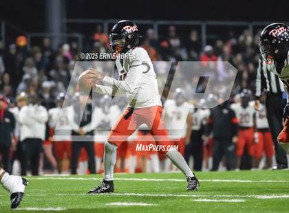 Thumbnail 2 in De La Salle vs. Pittsburg (CIF NCS Open Final) photogallery.