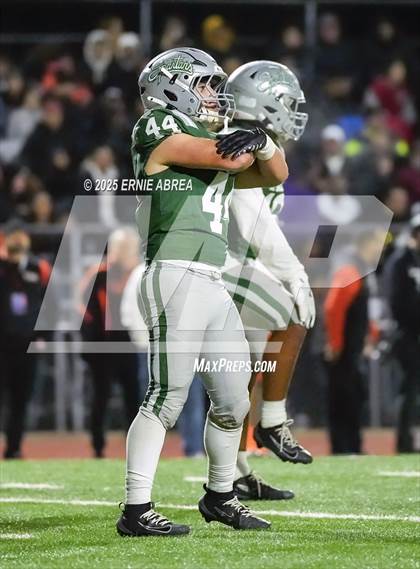 Thumbnail 3 in De La Salle vs. Pittsburg (CIF NCS Open Final) photogallery.