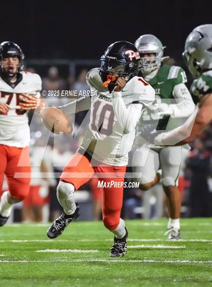 Thumbnail 2 in De La Salle vs. Pittsburg (CIF NCS Open Final) photogallery.