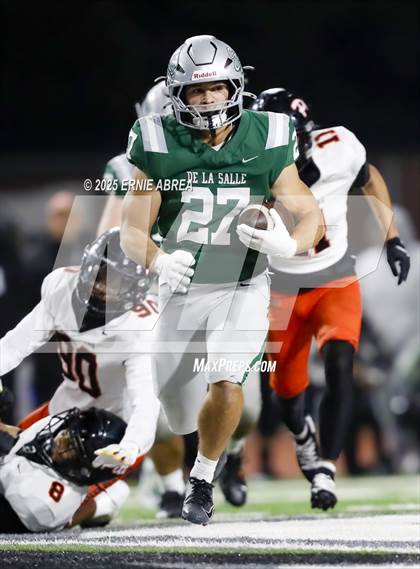 Thumbnail 3 in De La Salle vs. Pittsburg (CIF NCS Open Final) photogallery.