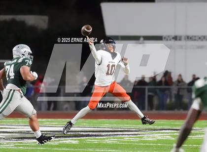 Thumbnail 3 in De La Salle vs. Pittsburg (CIF NCS Open Final) photogallery.