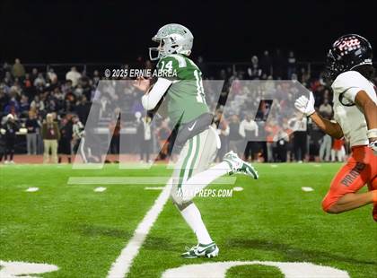 Thumbnail 1 in De La Salle vs. Pittsburg (CIF NCS Open Final) photogallery.