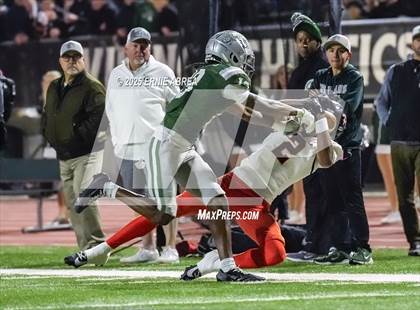 Thumbnail 1 in De La Salle vs. Pittsburg (CIF NCS Open Final) photogallery.