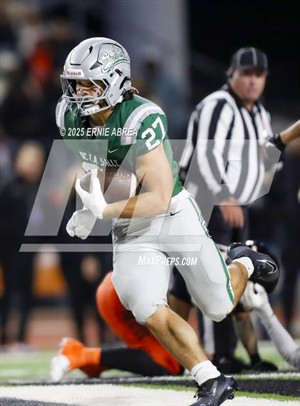 Thumbnail 2 in De La Salle vs. Pittsburg (CIF NCS Open Final) photogallery.