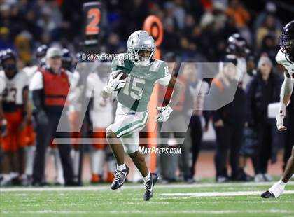 Thumbnail 1 in De La Salle vs. Pittsburg (CIF NCS Open Final) photogallery.