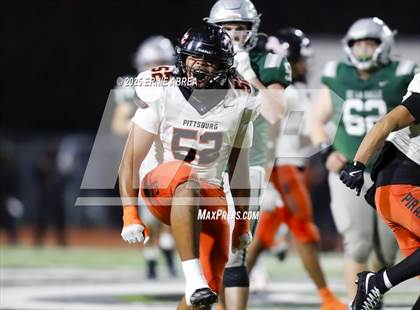 Thumbnail 1 in De La Salle vs. Pittsburg (CIF NCS Open Final) photogallery.