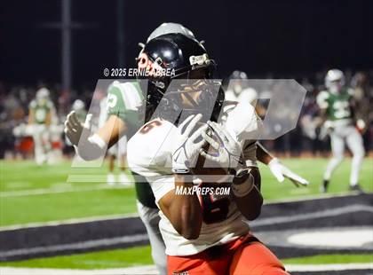 Thumbnail 1 in De La Salle vs. Pittsburg (CIF NCS Open Final) photogallery.