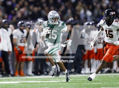 Thumbnail 2 in De La Salle vs. Pittsburg (CIF NCS Open Final) photogallery.