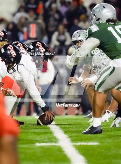 Thumbnail 3 in De La Salle vs. Pittsburg (CIF NCS Open Final) photogallery.