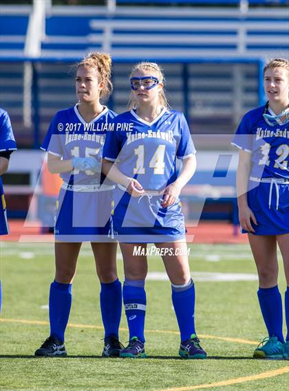 Thumbnail 3 in Ward Melville vs. Maine-Endwell (NYSPHSAA Class A Final) photogallery.