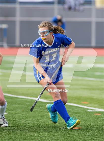 Thumbnail 3 in Ward Melville vs. Maine-Endwell (NYSPHSAA Class A Final) photogallery.