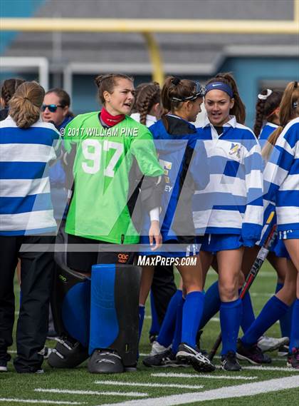 Thumbnail 2 in Ward Melville vs. Maine-Endwell (NYSPHSAA Class A Final) photogallery.