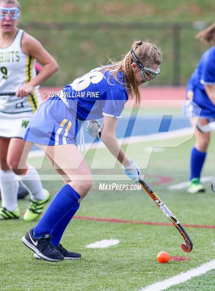 Thumbnail 2 in Ward Melville vs. Maine-Endwell (NYSPHSAA Class A Final) photogallery.
