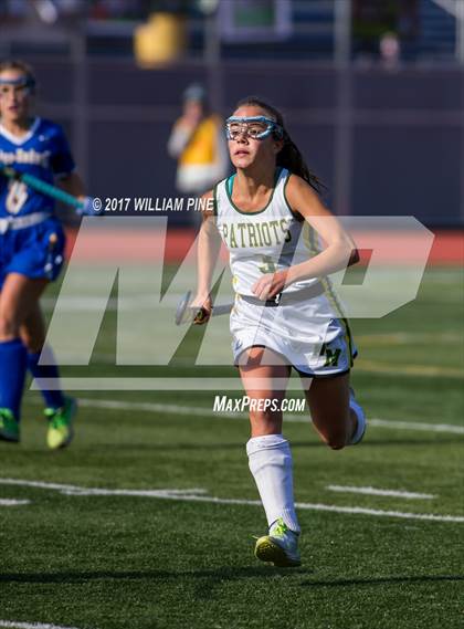 Thumbnail 3 in Ward Melville vs. Maine-Endwell (NYSPHSAA Class A Final) photogallery.