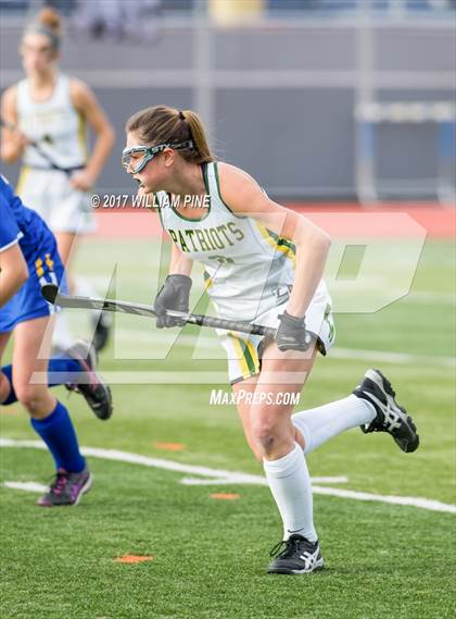 Thumbnail 2 in Ward Melville vs. Maine-Endwell (NYSPHSAA Class A Final) photogallery.