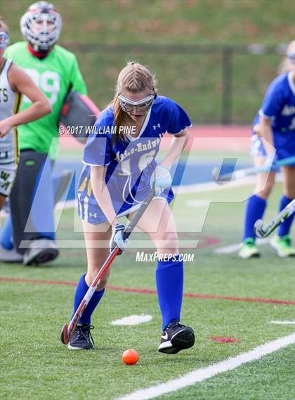 Thumbnail 3 in Ward Melville vs. Maine-Endwell (NYSPHSAA Class A Final) photogallery.