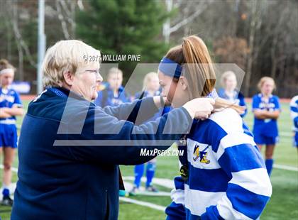 Thumbnail 3 in Ward Melville vs. Maine-Endwell (NYSPHSAA Class A Final) photogallery.