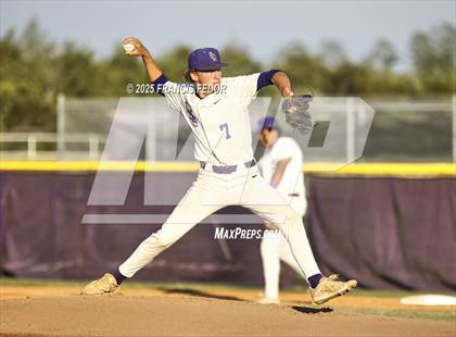 Thumbnail 1 in Sumner @ Lennard photogallery.