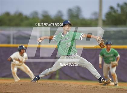 Thumbnail 1 in Sumner @ Lennard photogallery.