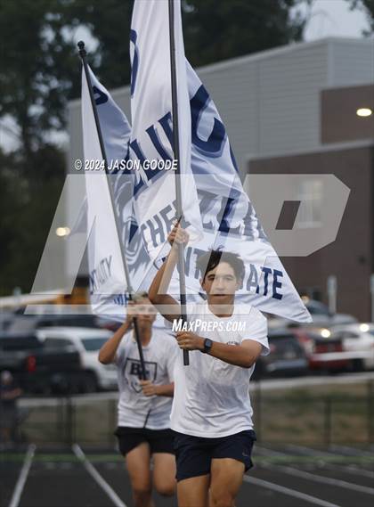 Thumbnail 3 in Battle Creek vs Richland photogallery.