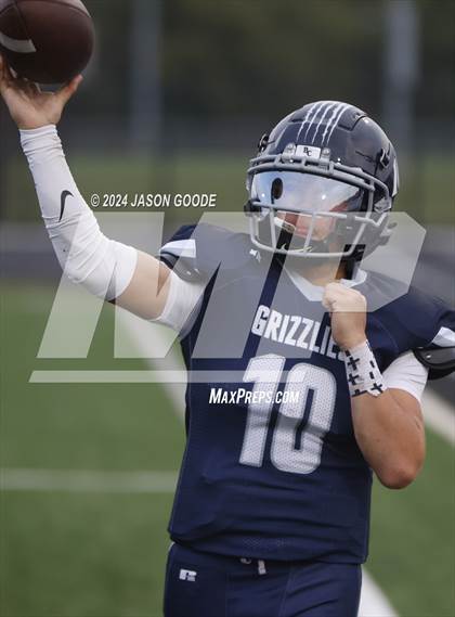 Thumbnail 2 in Battle Creek vs Richland photogallery.