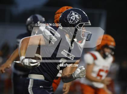 Thumbnail 3 in Battle Creek vs Richland photogallery.