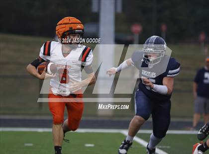 Thumbnail 3 in Battle Creek vs Richland photogallery.