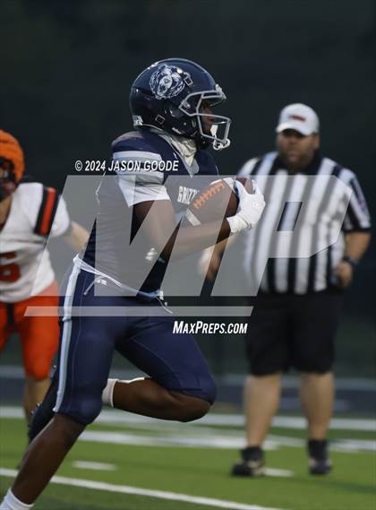 Thumbnail 2 in Battle Creek vs Richland photogallery.