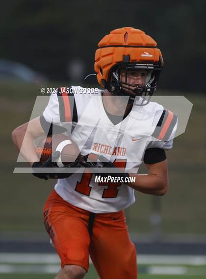 Thumbnail 3 in Battle Creek vs Richland photogallery.