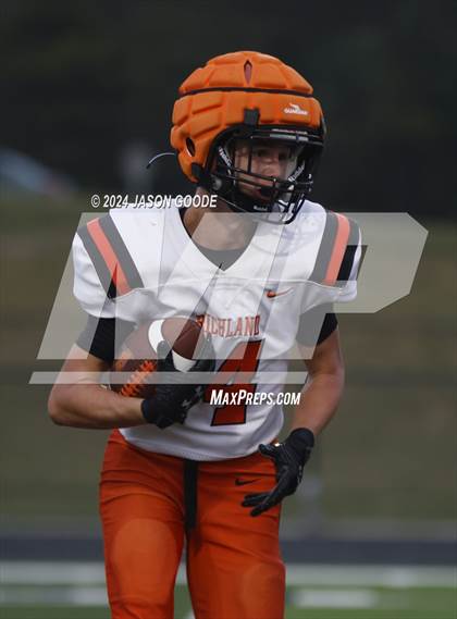 Thumbnail 1 in Battle Creek vs Richland photogallery.