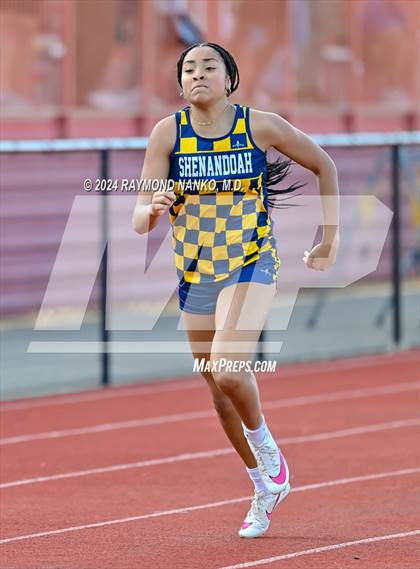Thumbnail 1 in IHSAA Pike Regional (400 Meter)  photogallery.