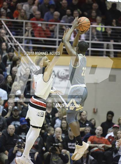Thumbnail 3 in Warren Central vs. New Albany (IHSAA 4A Semifinal) photogallery.